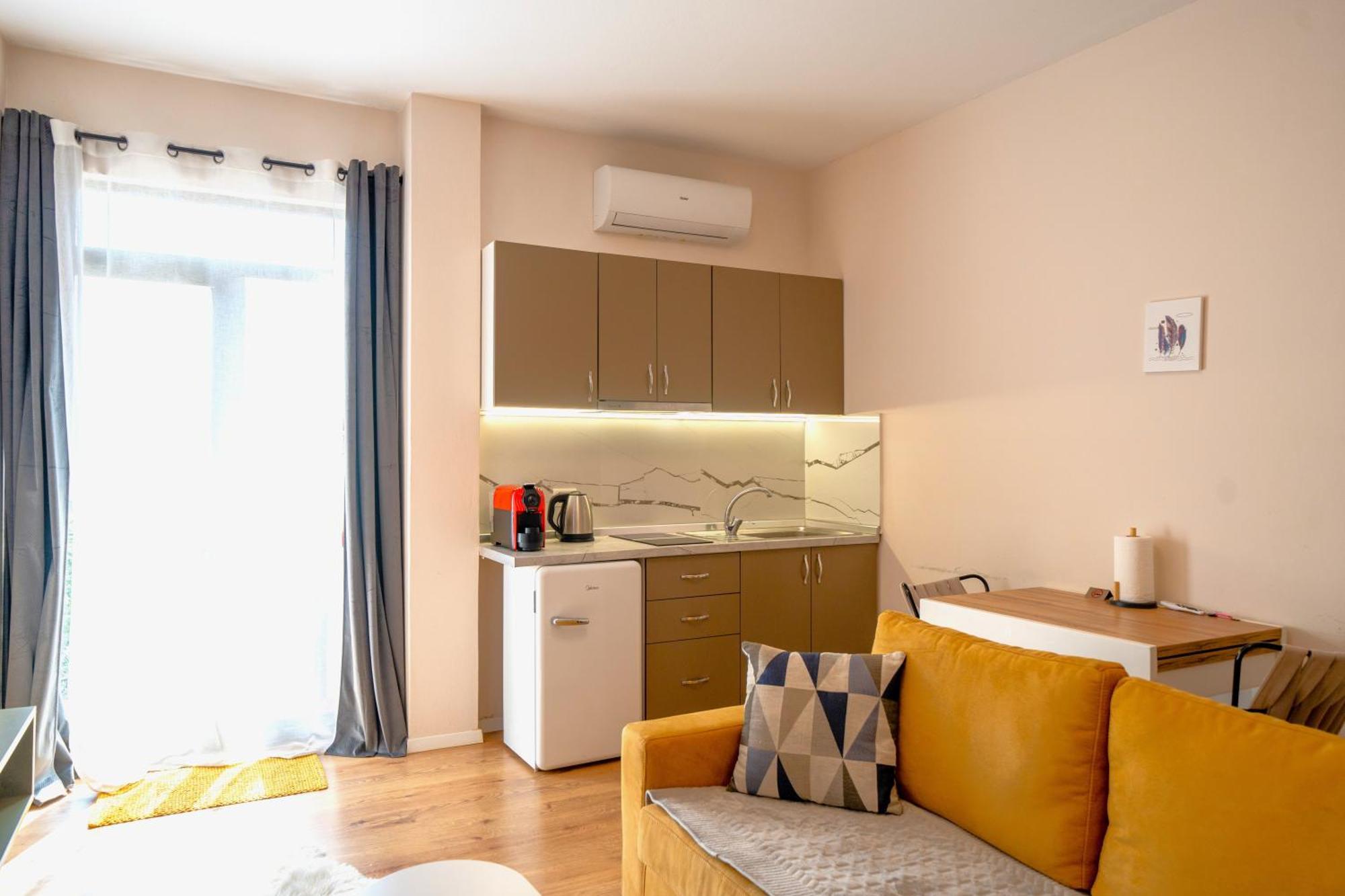 Colorful Comfy Condo Central Tirana Esterno foto